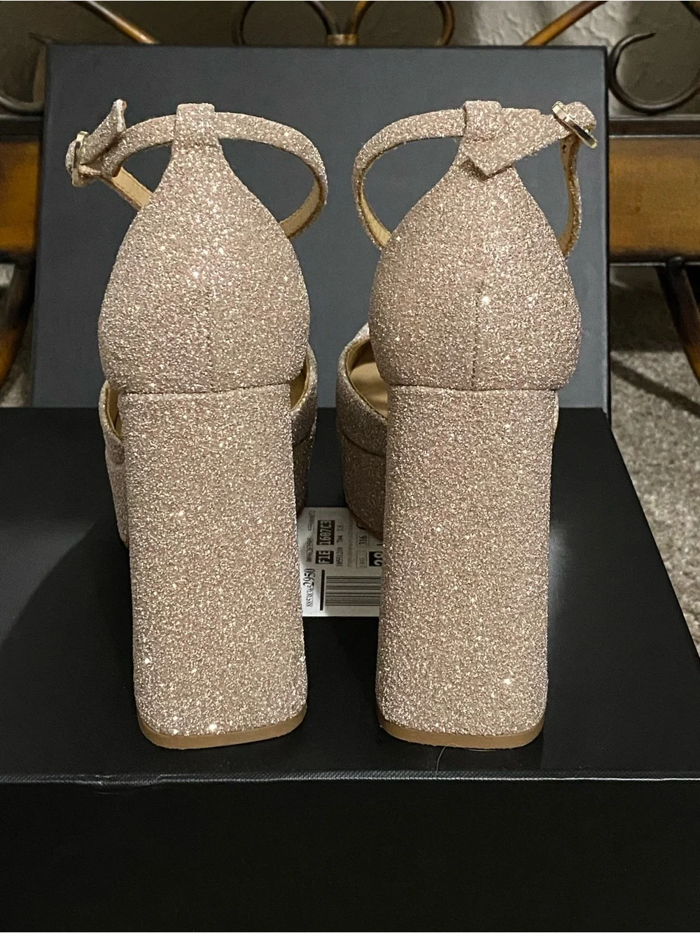 Badgley Mischka Jayne Platform Heels Shoes Size 7.5